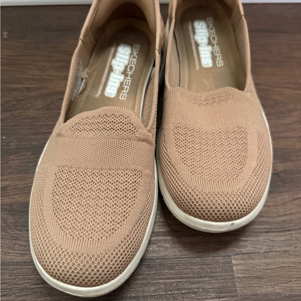 Skechers Women's Brown Slip-On Flats